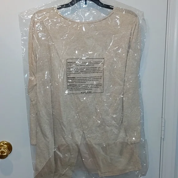 Halston Top - Picture 5 of 13